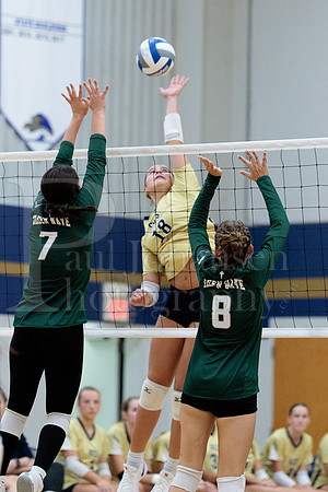 Rockford Christian Girls Varsity Volleyball vs St Edwards 8-27-2025-1165