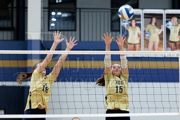 Rockford Christian Girls Varsity Volleyball vs St Edwards 8-27-2025-1214