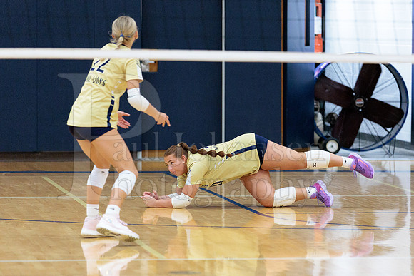 Rockford Christian Girls Varsity Volleyball vs St Edwards 8-27-2025-1235