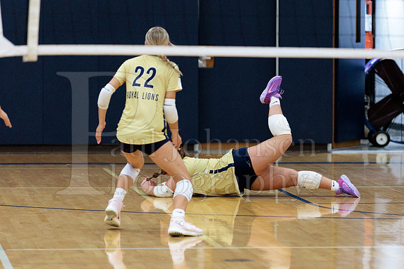 Rockford Christian Girls Varsity Volleyball vs St Edwards 8-27-2025-1238