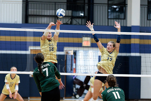 Rockford Christian Girls Varsity Volleyball vs St Edwards 8-27-2025-1257