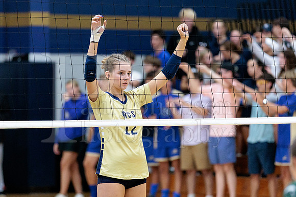 Rockford Christian Girls Varsity Volleyball vs St Edwards 8-27-2025-1273