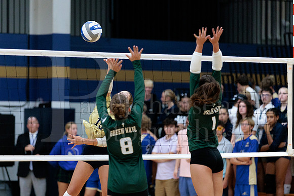 Rockford Christian Girls Varsity Volleyball vs St Edwards 8-27-2025-1282