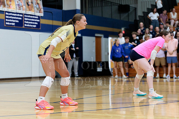 Rockford Christian Girls Varsity Volleyball vs St Edwards 8-27-2025-1332