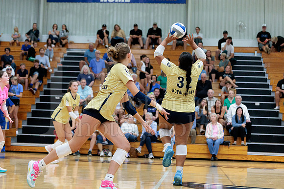 Rockford Christian Girls Varsity Volleyball vs St Edwards 8-27-2025-1341