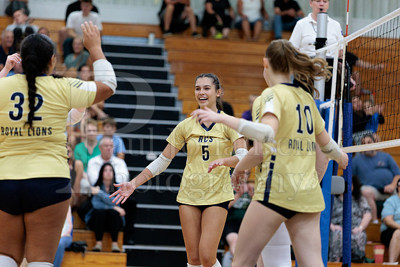 Rockford Christian Girls Varsity Volleyball vs St Edwards 8-27-2025-1386