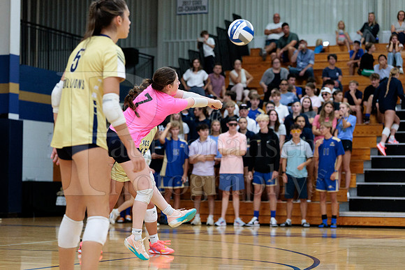 Rockford Christian Girls Varsity Volleyball vs St Edwards 8-27-2025-1391