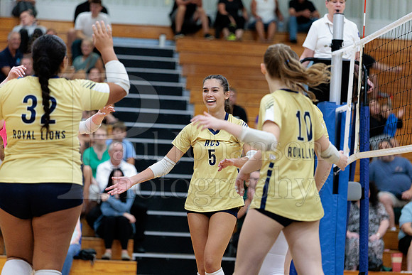 Rockford Christian Girls Varsity Volleyball vs St Edwards 8-27-2025-1387