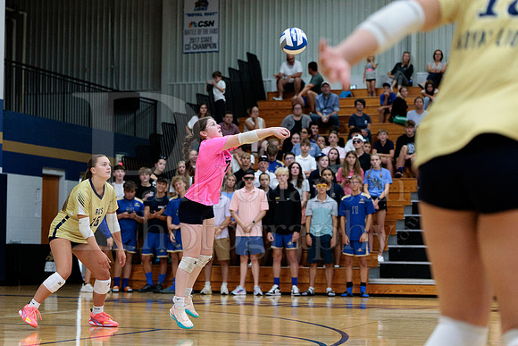 Rockford Christian Girls Varsity Volleyball vs St Edwards 8-27-2025-1404