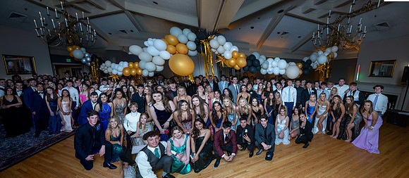 Boylan Prom 2022 Group
