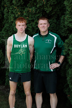 Boylan Cross Country Senior Banner Shoot 9-8-2025-0003