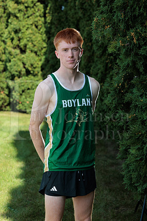 Boylan Cross Country Senior Banner Shoot 9-8-2025-0014