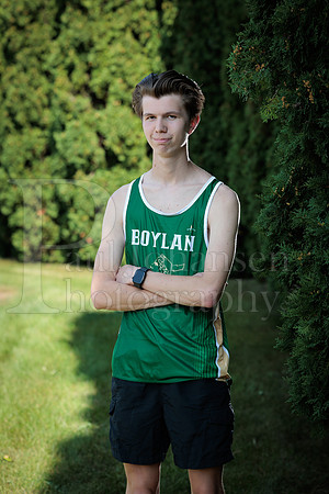 Boylan Cross Country Senior Banner Shoot 9-8-2025-0031