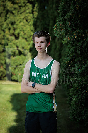 Boylan Cross Country Senior Banner Shoot 9-8-2025-0036