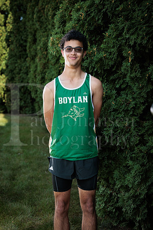 Boylan Cross Country Senior Banner Shoot 9-8-2025-0041