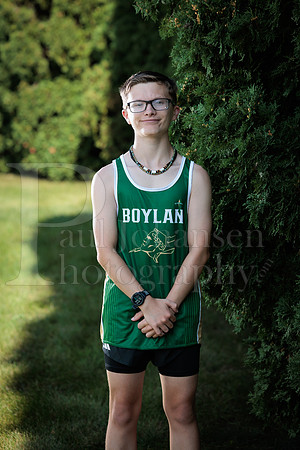 Boylan Cross Country Senior Banner Shoot 9-8-2025-0067