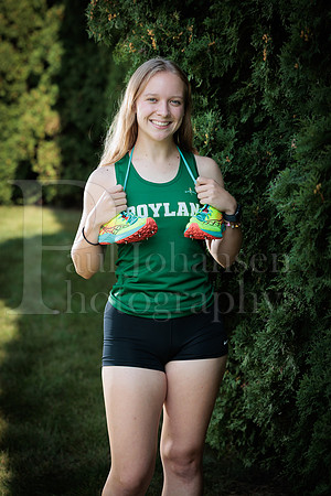 Boylan Cross Country Senior Banner Shoot 9-8-2025-0093