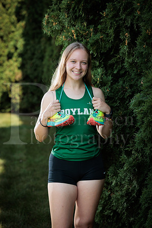 Boylan Cross Country Senior Banner Shoot 9-8-2025-0098