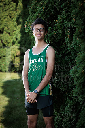 Boylan Cross Country Senior Banner Shoot 9-8-2025-0102