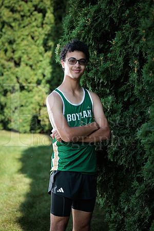 Boylan Cross Country Senior Banner Shoot 9-8-2025-0110