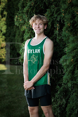 Boylan Cross Country Senior Banner Shoot 9-8-2025-0118