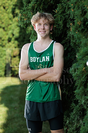 Boylan Cross Country Senior Banner Shoot 9-8-2025-0123