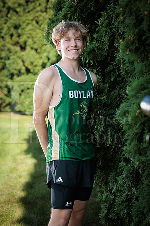 Boylan Cross Country Senior Banner Shoot 9-8-2025-0131