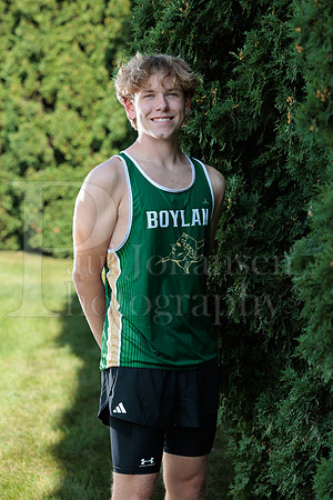 Boylan Cross Country Senior Banner Shoot 9-8-2025-0133