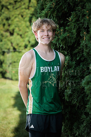 Boylan Cross Country Senior Banner Shoot 9-8-2025-0134
