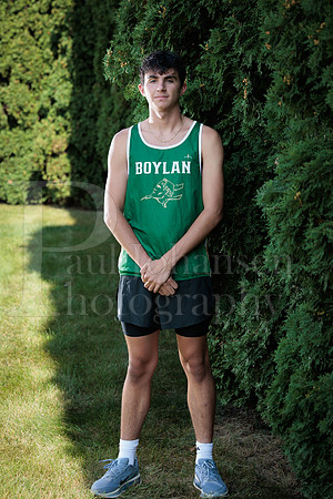 Boylan Cross Country Senior Banner Shoot 9-8-2025-0139
