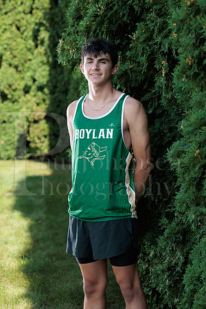 Boylan Cross Country Senior Banner Shoot 9-8-2025-0153