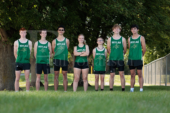 Boylan Cross Country Senior Banner Shoot 9-8-2025-0164
