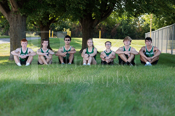 Boylan Cross Country Senior Banner Shoot 9-8-2025-0169
