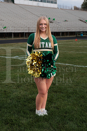 Boylan Cheer Seniors Banner Shoot 9-19-2025-0004