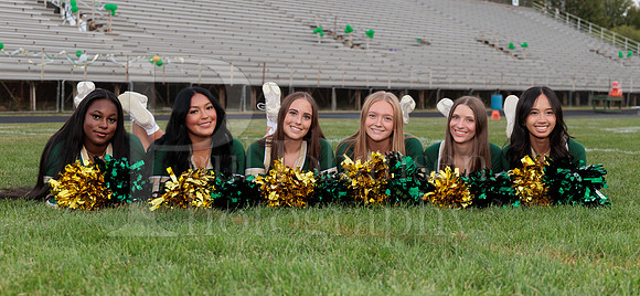 Boylan Cheer Seniors Banner Shoot 9-19-2025-0200