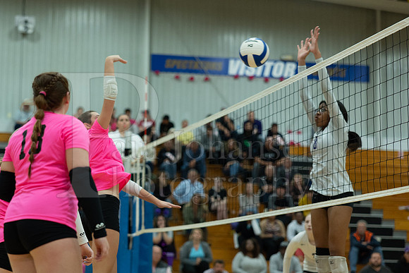 Rockford Christian Girls JV Volleyball vs Lutheran 10-11-2022-0046