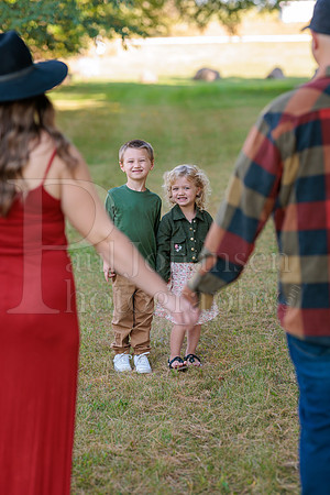 Kotula Family Portraits 9-27-2025-0013