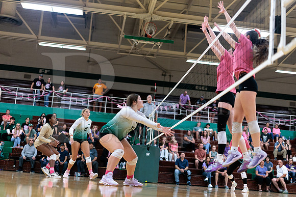 Boylan Girls Varsity Volleyball vs Hononegah 9-30-2025-0307