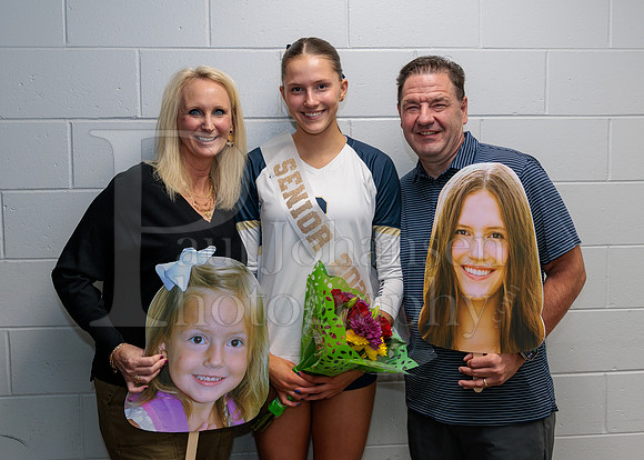 Rockford Christian Girls Varsity Volleyball vs Bryon 10-9-2025-0058