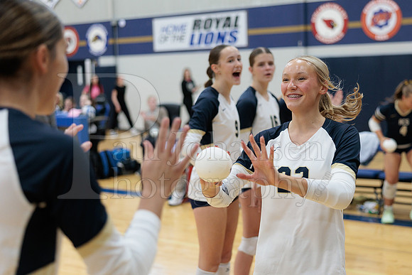 Rockford Christian Girls Varsity Volleyball vs Bryon 10-9-2025-0385