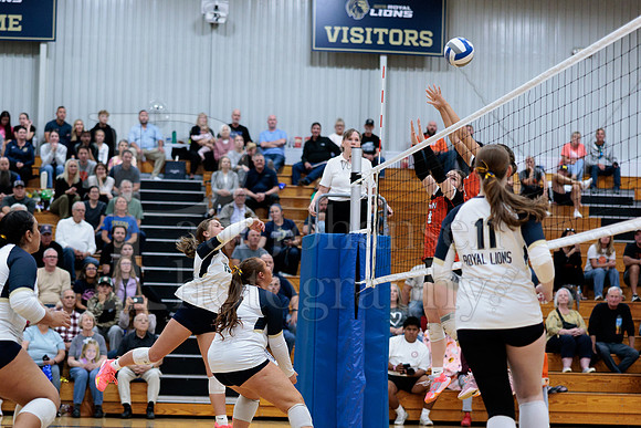 Rockford Christian Girls Varsity Volleyball vs Bryon 10-9-2025-0445