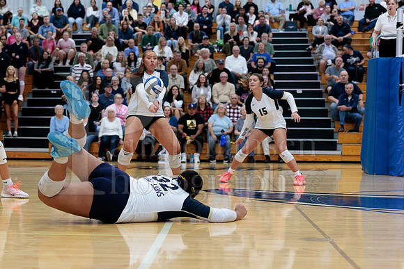 Rockford Christian Girls Varsity Volleyball vs Bryon 10-9-2025-0449