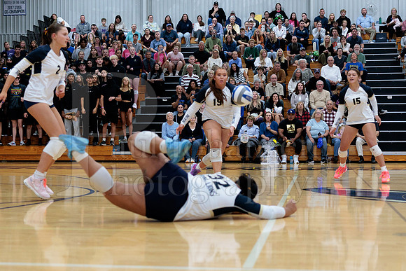 Rockford Christian Girls Varsity Volleyball vs Bryon 10-9-2025-0448