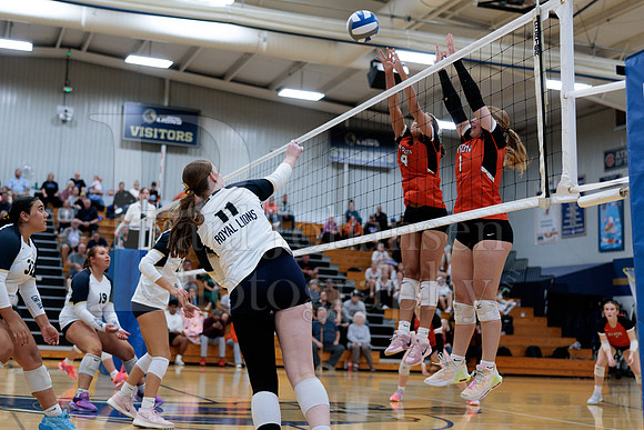 Rockford Christian Girls Varsity Volleyball vs Bryon 10-9-2025-0456