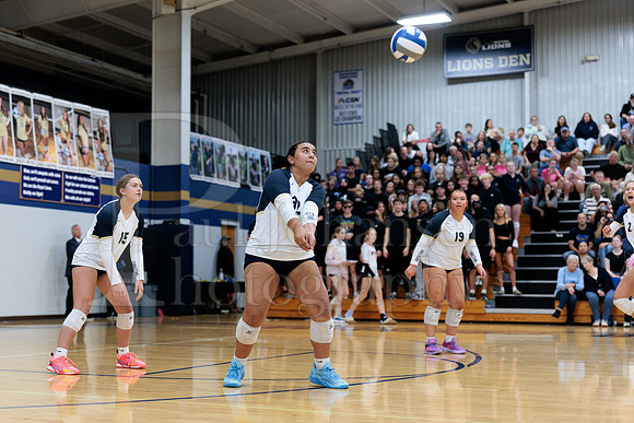 Rockford Christian Girls Varsity Volleyball vs Bryon 10-9-2025-0505
