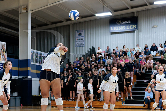 Rockford Christian Girls Varsity Volleyball vs Bryon 10-9-2025-0508