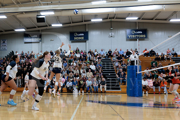Rockford Christian Girls Varsity Volleyball vs Bryon 10-9-2025-0517