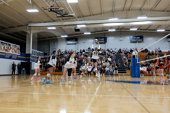 Rockford Christian Girls Varsity Volleyball vs Bryon 10-9-2025-0514
