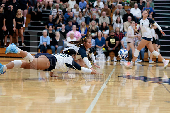 Rockford Christian Girls Varsity Volleyball vs Bryon 10-9-2025-0531