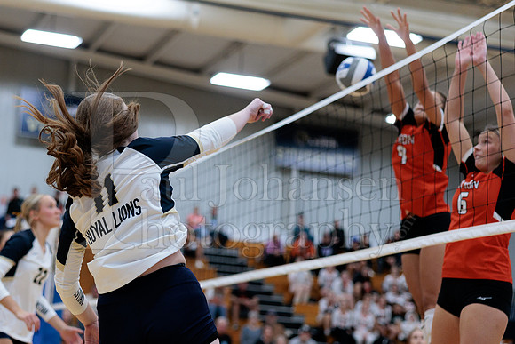 Rockford Christian Girls Varsity Volleyball vs Bryon 10-9-2025-0565